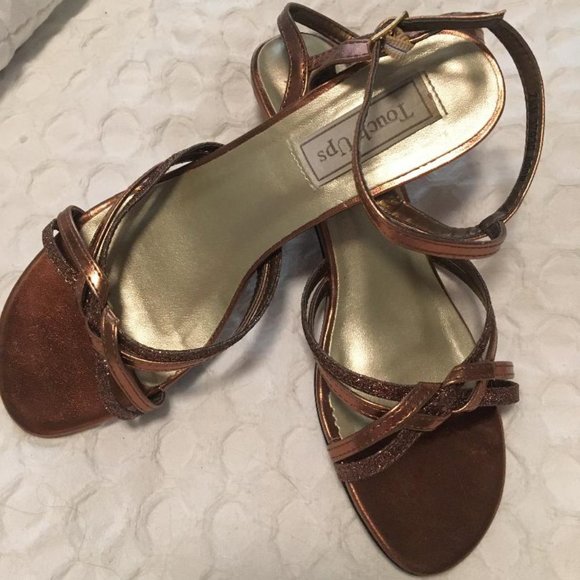 Shoes - Picture 1 of 3